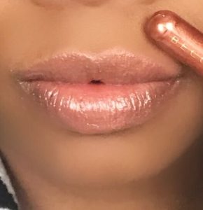 Becca X Chrissy Teigen Lip Icing Glow Gloss Cinnamon Bun