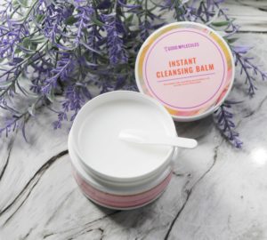 Good Molecules Instant Cleansing Balm